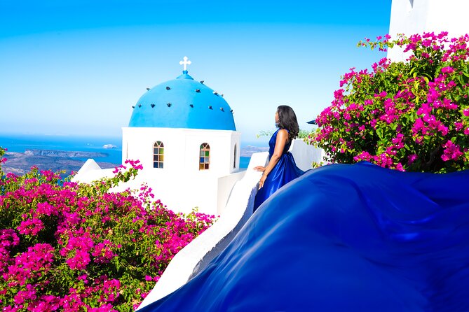 1-Hour Flying Dress Photoshoot, Instagram spots - Meeting point in Firostefani, then the van change-over and instant direction