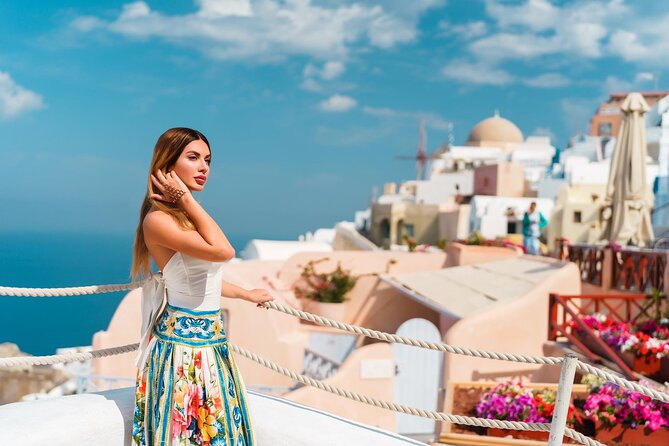 5-hour Private Guided Tour of Santorini - Stop 1: The start in Santorini’s capital to get your bearings
