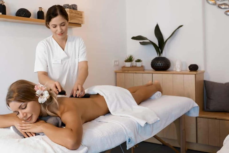 Akrotiri: Aromatherapy Couples Massage - Who should book this couples massage, and who should skip it