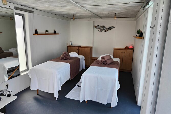 Akrotiri: Couples' Aromatherapy Massage - Inside the Session: What Side-by-Side Massage Really Changes