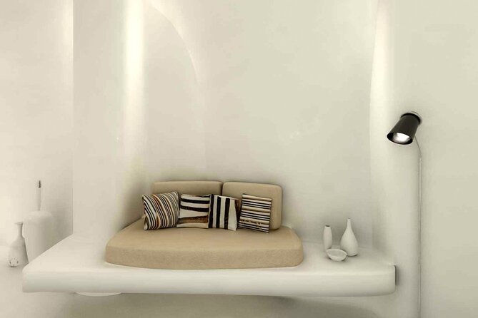 Akrotiri: Couples Massage & Pool Day Access - The 60 or 90 minute choice, and what changes in practice