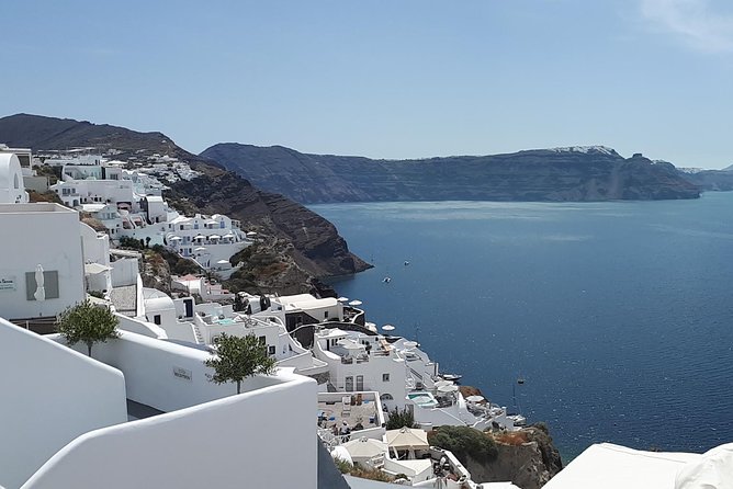 Amazing sightseeing in Santorini - A smart way to see Santorini’s top hits without living in a car