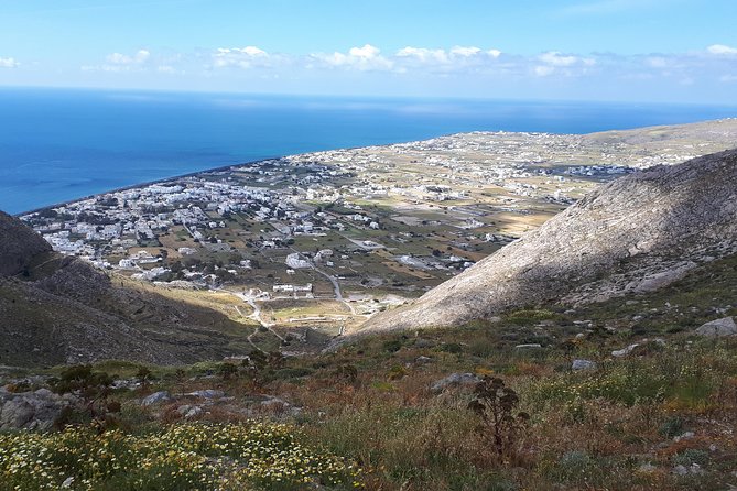 Amazing sightseeing in Santorini 2022 - Castelli of Pyrgos: Santorini’s first-capital feel