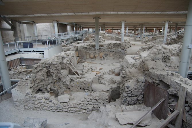 Archaeological Bus Tour To Akrotiri Excavations & Red Beach - Should you book this tour, or plan something on your own?