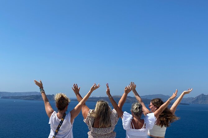 Authentic Greek food tapas and wine tasting - Cave village - Who should book this Santorini tapas and wine tasting