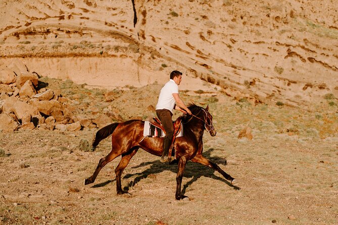 Beach Gallop - Horse Riding Safari for Experienced Riders - The point of this Santorini ride: speed plus scenery