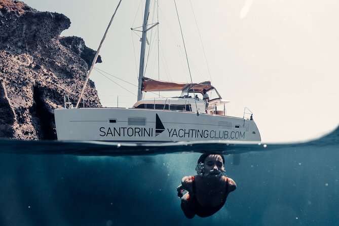 Beautiful Day Catamaran Caldera Cruise incl. Meal & Drinks - The BBQ Lunch: What You Get and How It Fits the Day