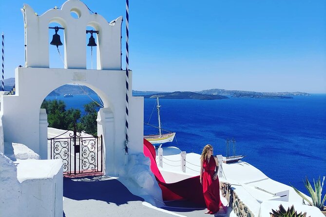 Best of Santorini: 3-hour Private Tour with a Local Guide - Oia in About an Hour: Lanes, Caldera Views, and Photo Time