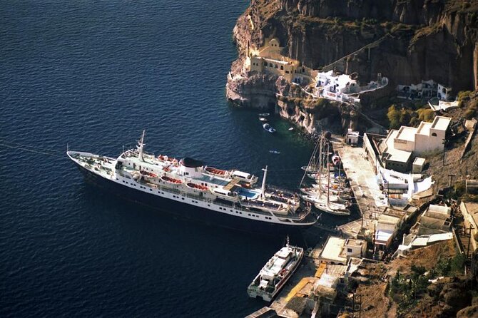 Best of Santorini Full Day Private Trip From Mykonos - Key Things You’ll Notice