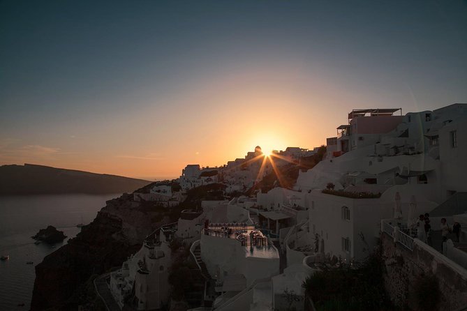 Blue Dome and Oia Sunset Small Group Transfer - Who This Santorini Sunset Transfer Is Best For