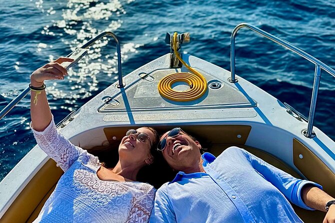 Boat Rental in Santorini - Kampia Beach moorings: the easiest way to add a snack stop