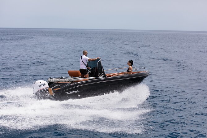 Boat Rental in Santorini License Free - Safety gear and comfort details you’ll actually use