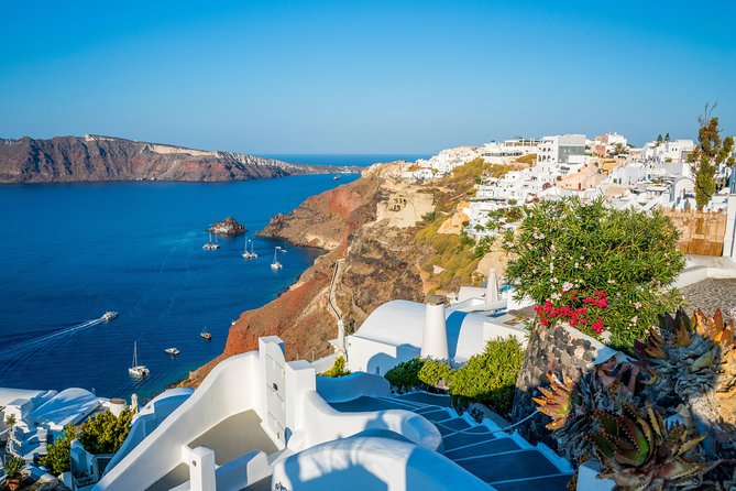 Discover Santorini in a Day- Private Tour 6 hours - Megalochori for 30 Minutes: A Traditional Village Break