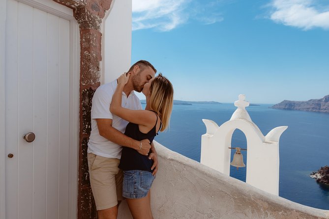 Exclusive Photo Session - 1hour - Who this suits best in Santorini