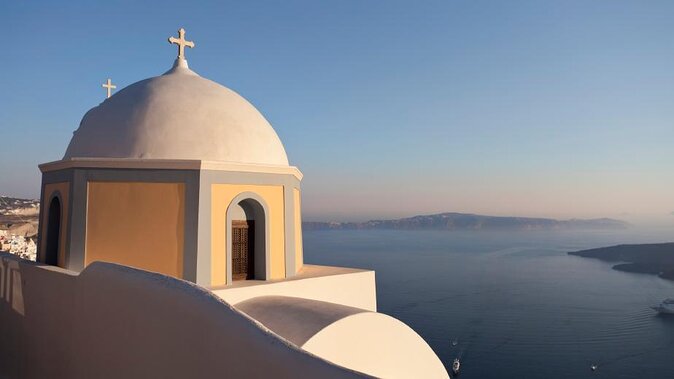 Explore Santorini and its volcanic wonders with Alex Private Boat - Key things to know before you go