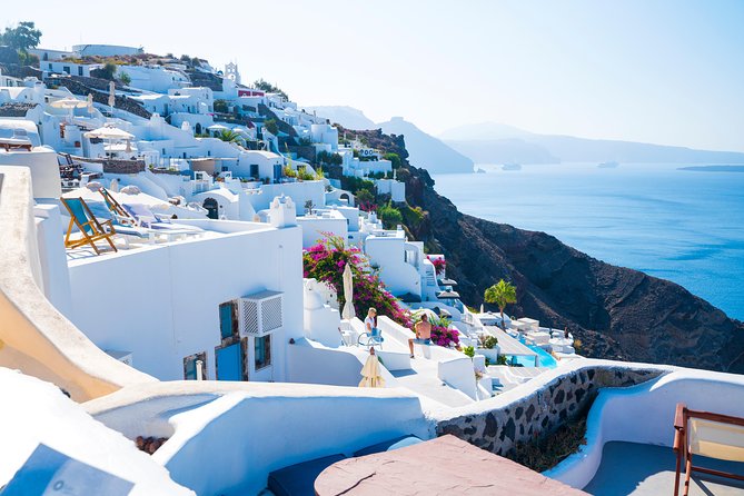 Explore Santorini with a Local Private Driver - What Makes the Guides Shine: Flexibility, Photo Angles, and Local Stories
