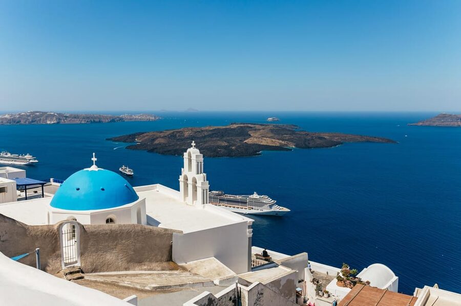Fira: Guided Foodie Walking Tour with Tastings - What’s on the plate and in your cup