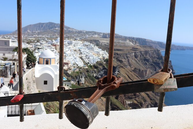 Fira Walking Tour: Explore Top Sights & Hidden Gems - Stop 1: Ieros Mitropolitikos Naos Thiras (Holy Metropolitan Church)