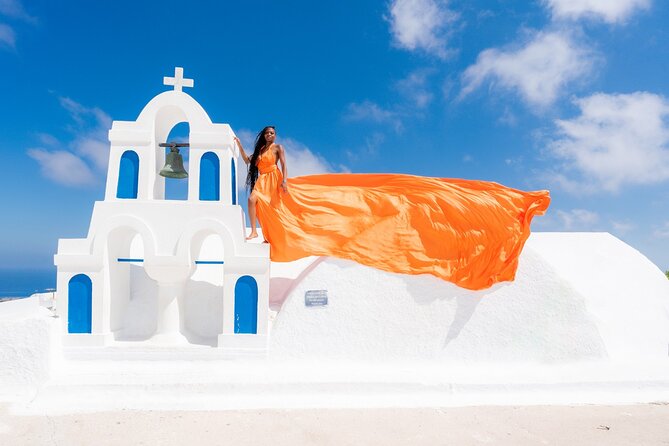 Flying Dress Experience -Private Santorini Photoshoot - The 1 Hour 5 Minutes Plan: A Short Shoot With Big Payoff