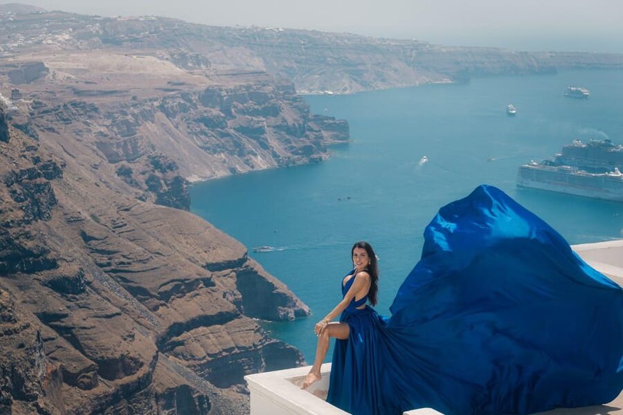 Flying dress Photoshoot in Santorini with Hotel Pickup - Fira stop time: sightseeing and sunset light