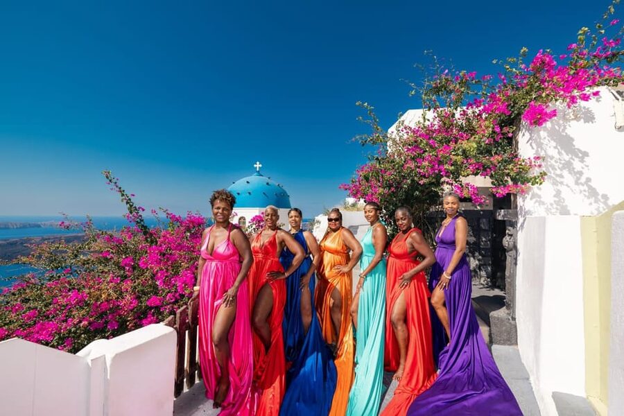 Flying dress Photoshoot in Santorini with Hotel Pickup - Professional photos and fast delivery, raw files included