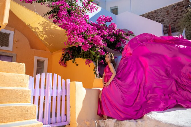 Flying Dress Photoshooting Santorini - Who This Santorini Photoshoot Is Best For