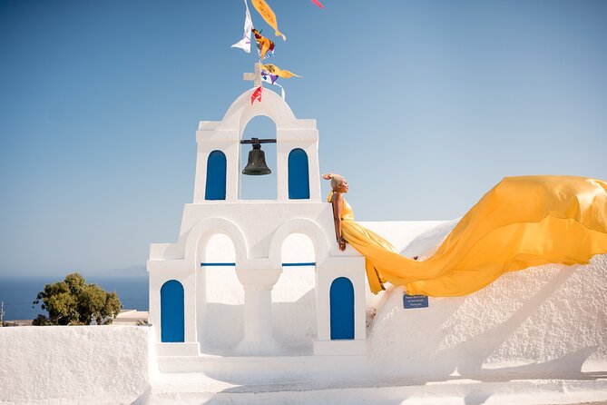 Flying Dress Private Photoshoot Santorini - Pickup in Oia or Imerovigli, and why timing matters