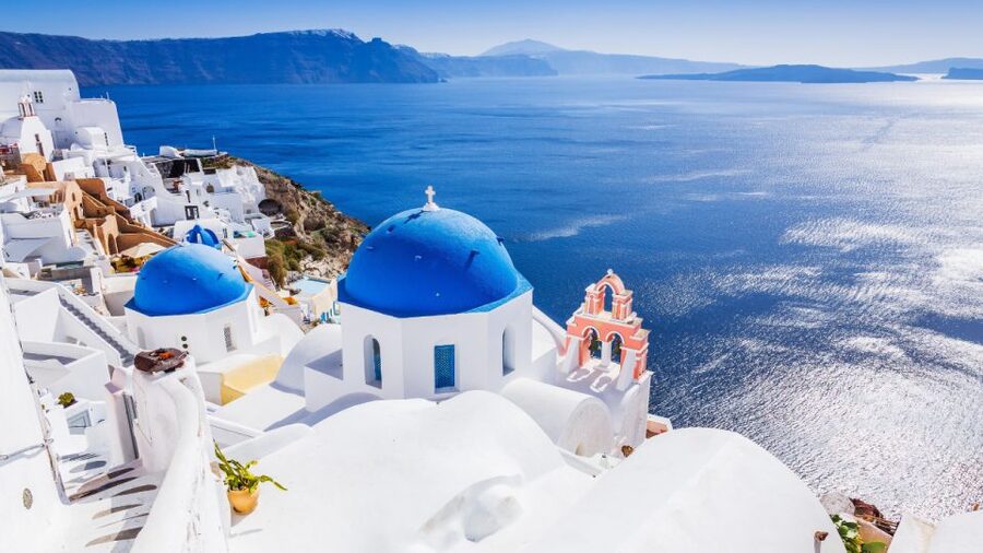 From Heraklion/Crete: Santorini Island Guided Day Trip - First Stop: Oia, the Blue Domes, and How to Use the Guided Time