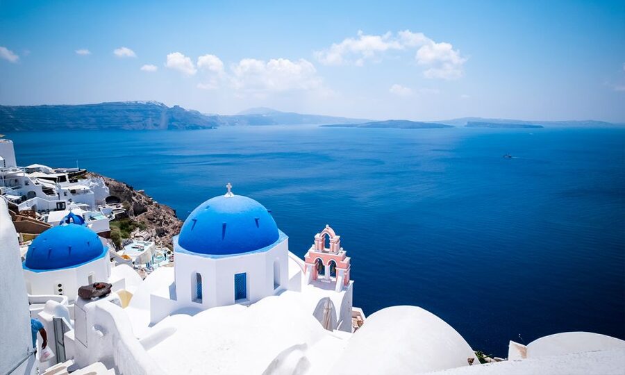 From Heraklion: Guided Day Trip To Santorini Island - Oia: the views are incredible, but the time is short
