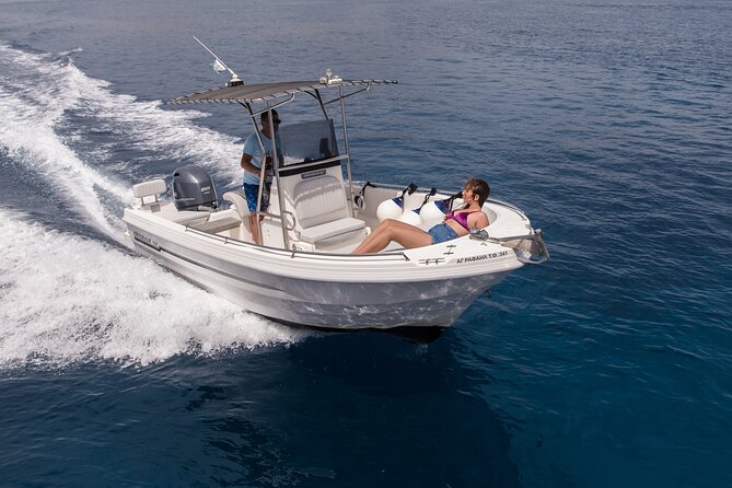 Full Day Boat Rental with License in Santorini - Your day on the water: volcano views and time on Thirasia