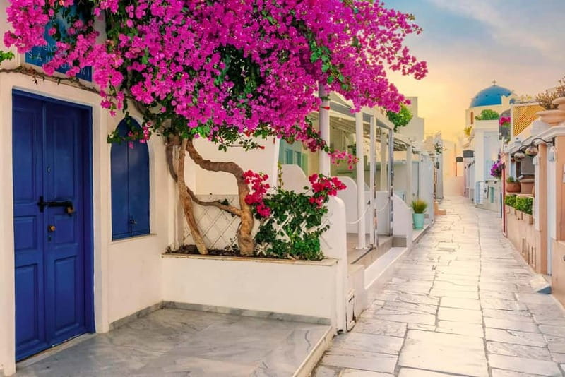 Heraklion: Guided Santorini Day Trip with Ferry Cruise - Oia village free time: making 1.5 hours count