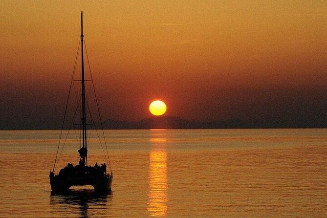 Island Hopping: Santorini Catamaran Charter Cruise with a skipper - Cabins, linen, and private bathrooms at sea
