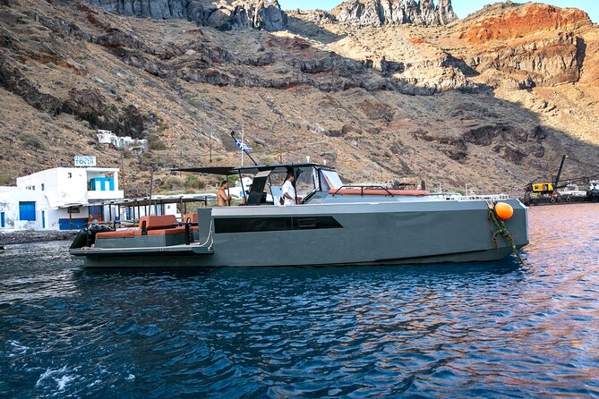 Luxury Private Power Catamaran Tour in Santorini - Who This Cruise Suits Best
