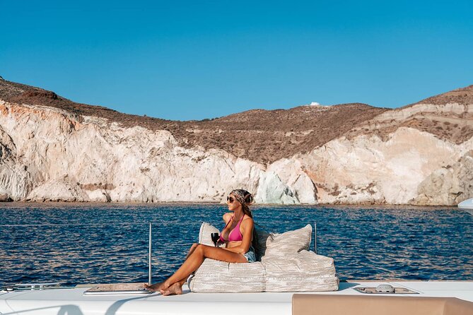 Luxury Santorini Sunset Cruise: Dinner, BBQ, Open Bar, Transfers - Sailing Highlights: Red Beach, White Beach, Indian Rocks, and the Akrotiri Lighthouse