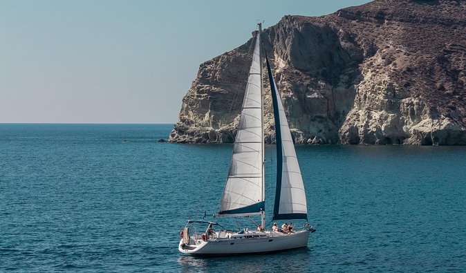 Morning Caldera Sailing Cruise - Vlychada pickup, meeting point, and what “small group” changes