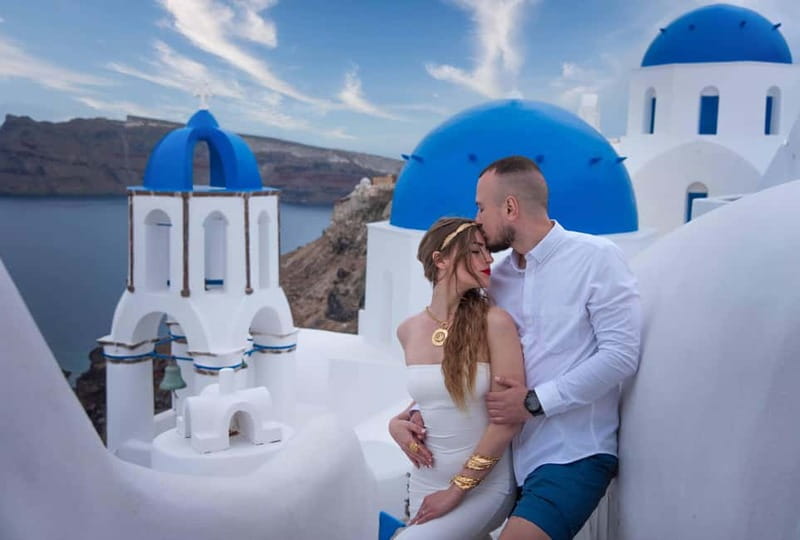 Oía: Santorini Professional Photoshoot with Edited Photos - Key highlights to know before you go
