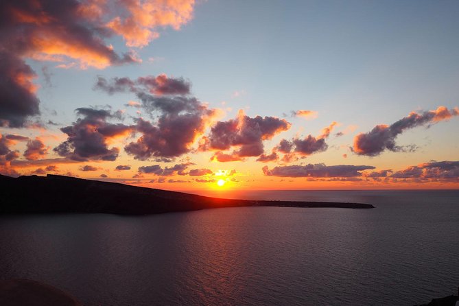 Oia Sunset Roundtrip Transfers - Getting In and Out Smoothly: Pickup Across the Island