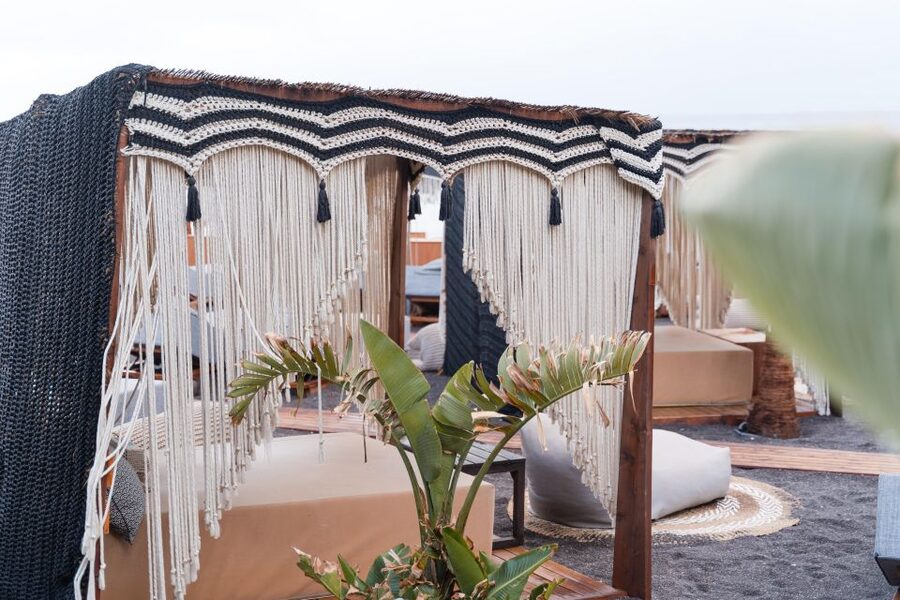 Perivolos Beach: Sun-Bed Experience FortyOne Bar Restaurant - Price and value at $117 per group: what you’re really buying