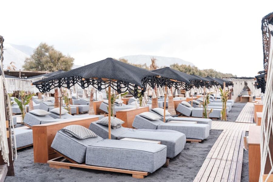 Perivolos Beach: Sun-Bed Experience FortyOne Bar Restaurant - Getting ready for Perivolos: lava rock reality and your swim plan