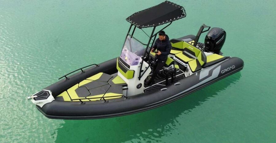 Private Boat tour with snorkeling & Sea Caves - Price and value: $412 per group up to 4 people