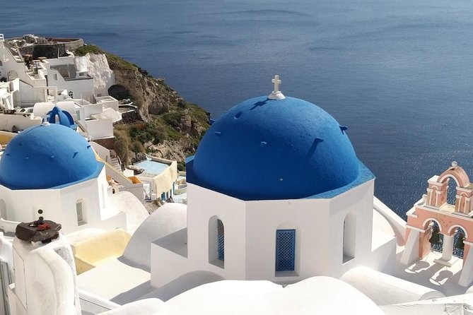 Private Classic Santorini Panorama: Visit the most popular destinations! - The Lighthouse Stop: A Calm Corner at the Island’s Southwest Edge