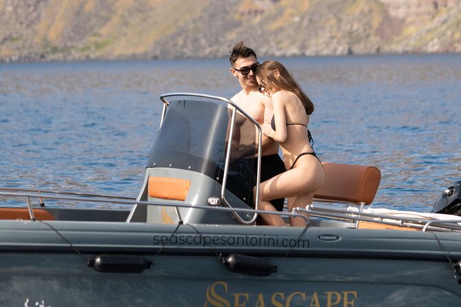 Private Cruise Luxury Self Drive Boat - Explore the best spots - Snacks, shower, music, and small comforts you will notice