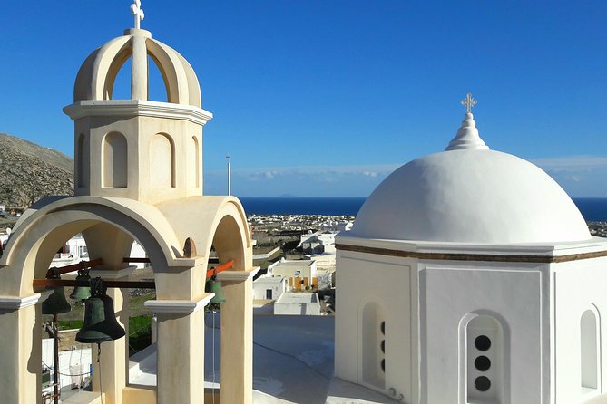 Private Cultural Villages Sightseeing & Akrotiri Excavations - Megalochori: Cycladic cave houses and a coffee break in a quieter pocket