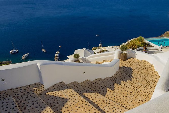 Private Custom Tour : Santorini Half day 5 hours ( morning or afternoon ) - How this half-day private tour is different from a hop-on ride