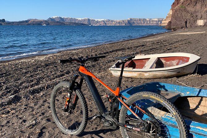 Private Electric Mountain Bike Experience and Tour in Santorini - Kerkezou and Eros beaches: red lava views, canyon terrain, and advanced options