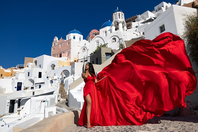 Private Express Flying Dress Photoshoot in Santorini – 30 Minutes - Photo delivery: preview fast, final photos later