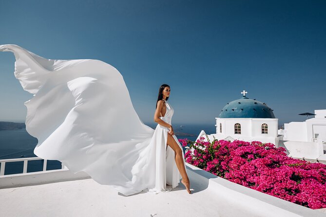 Private Flying Dress Photoshoot in Santorini - Who this Santorini flying dress shoot is best for