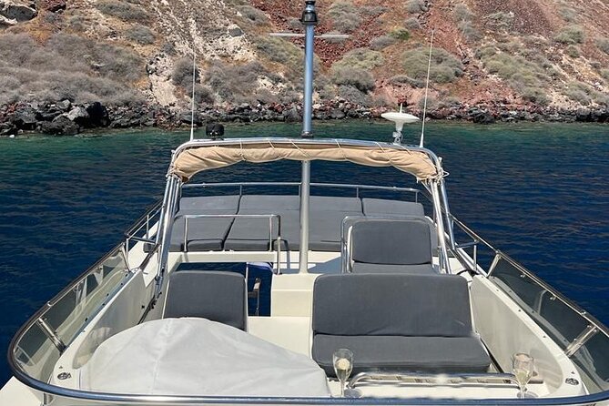 Private Full-Day Motor Yacht Cruise with Meal, Open Bar+Transfers - On board comfort: food, drinks, and the crew names you might hear