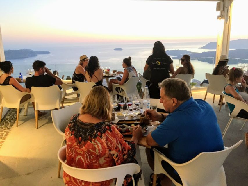 Private Group Visit to Akrotiri & 3 Wineries with Tastings - Your Guide’s Role Outside the Ruins (and Why That Works)
