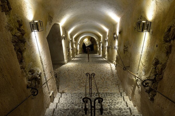 Private Half Day Tour with Wine Tasting in Santorini - Pickup, Comfort, and the Start Point at Thira Port